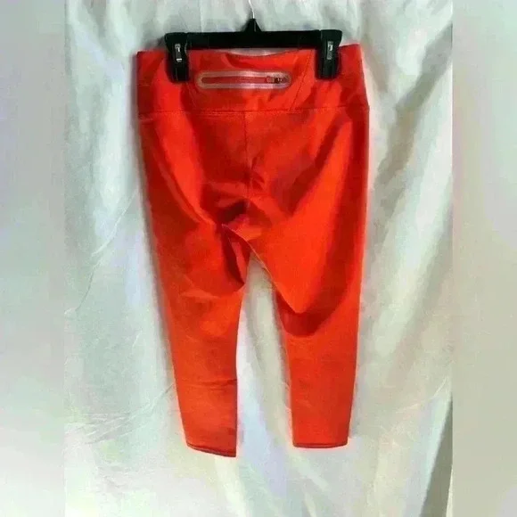 Athleta Neon Orange Capris Leggings with Zipper Pocket Size ST - Picture 2 of 4